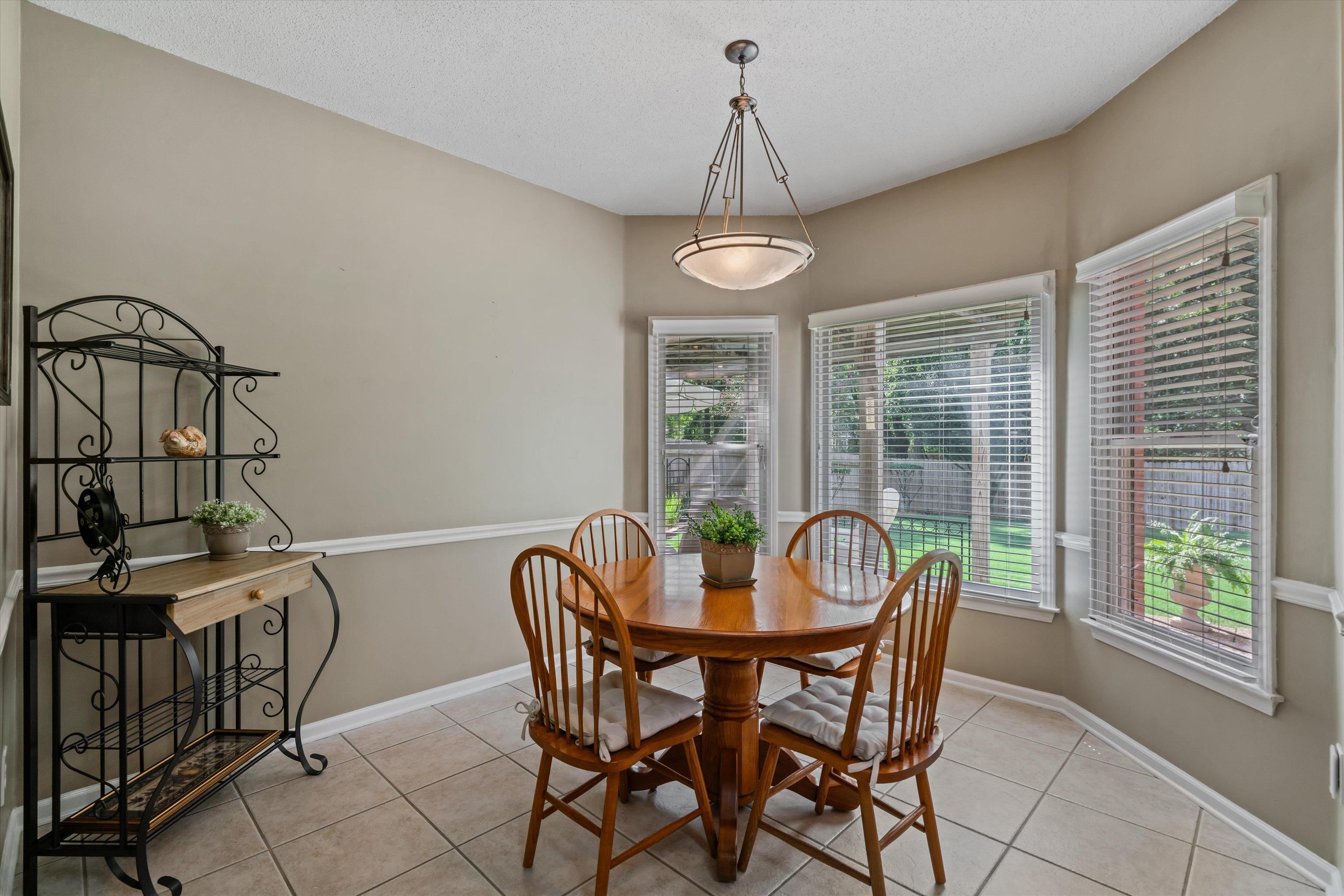 1115 Macon Ridge Drive Collierville, TN 38017 - Photo 7 of 32 Gallery Image 7