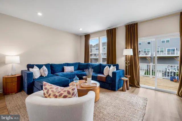 $324,500 | 54 Coolidge Avenue, Ranson, WV 25438