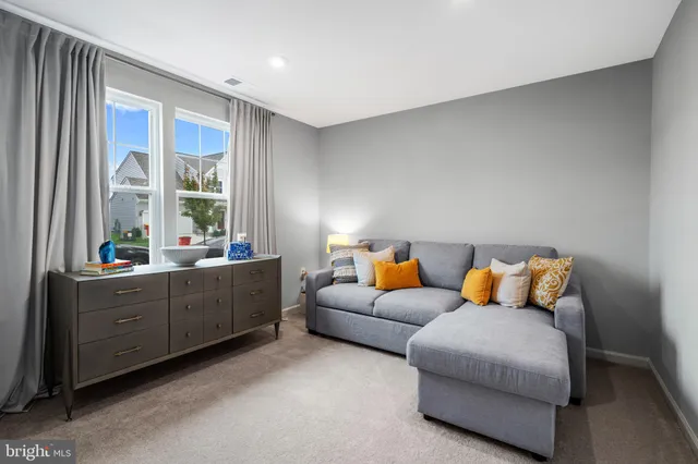 $324,500 | 54 Coolidge Avenue, Ranson, WV 25438