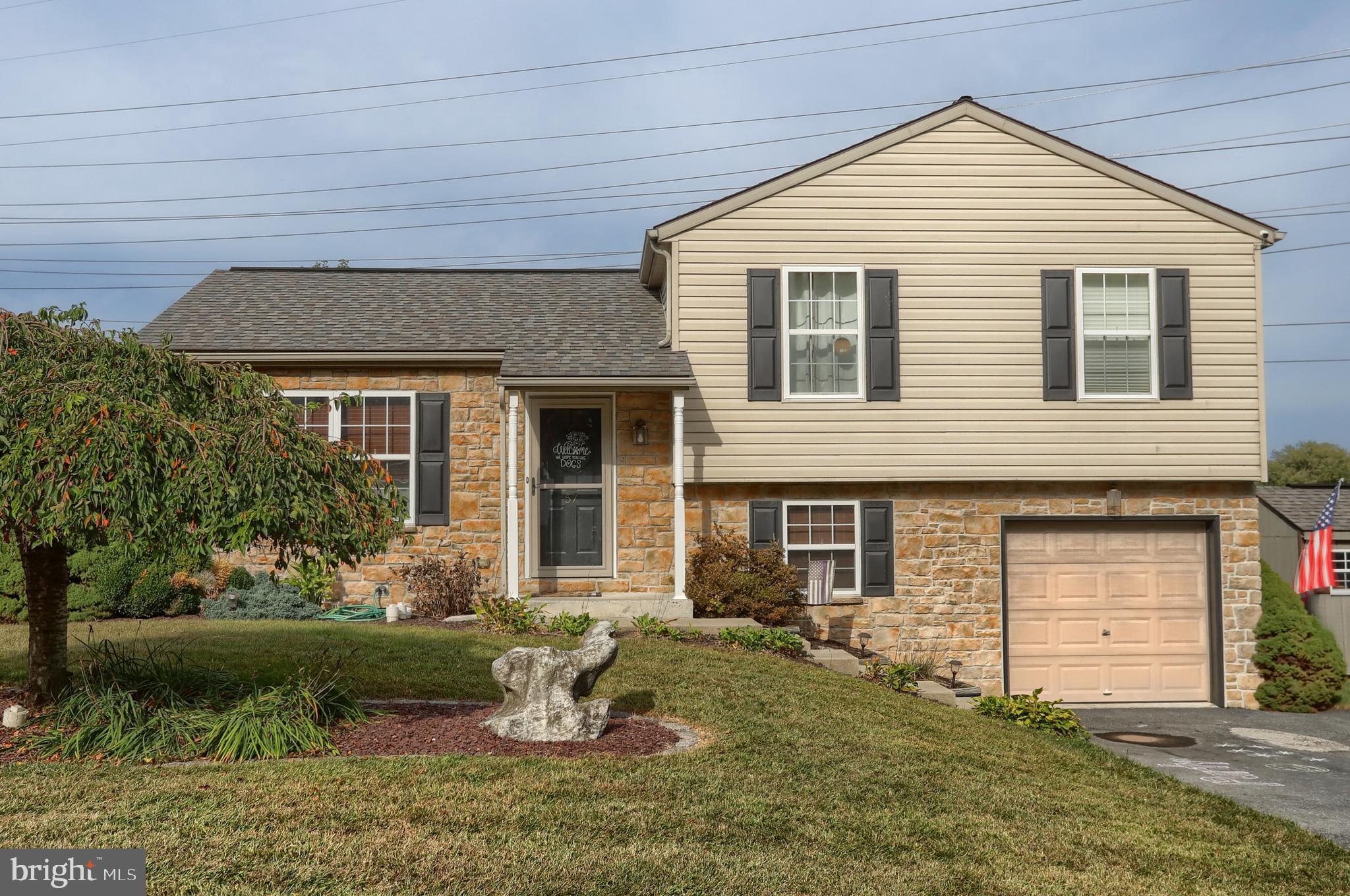 57 East Brookfield Drive Lebanon, PA 17046 - Photo 1 of 40 Gallery Image 1