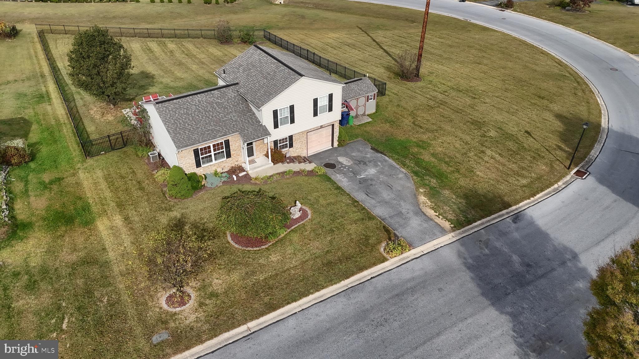 57 East Brookfield Drive Lebanon, PA 17046 - Photo 37 of 40 Gallery Image 37