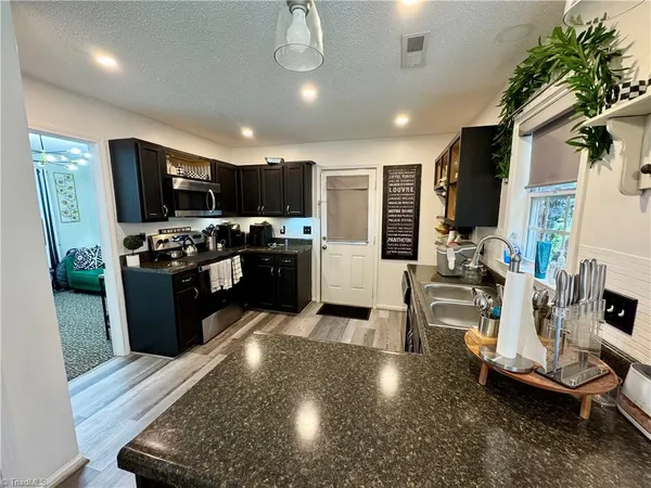 $2,800 | 3770 Poplar Valley Lane, Winston-Salem, NC 27127