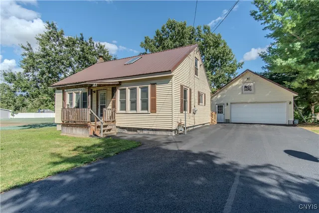 $185,000 | 20726 Weaver Road, Watertown Town, NY 13601