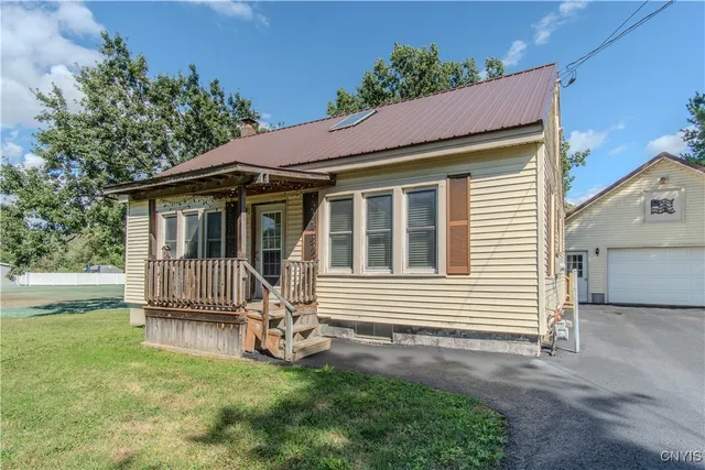 $185,000 | 20726 Weaver Road, Watertown Town, NY 13601