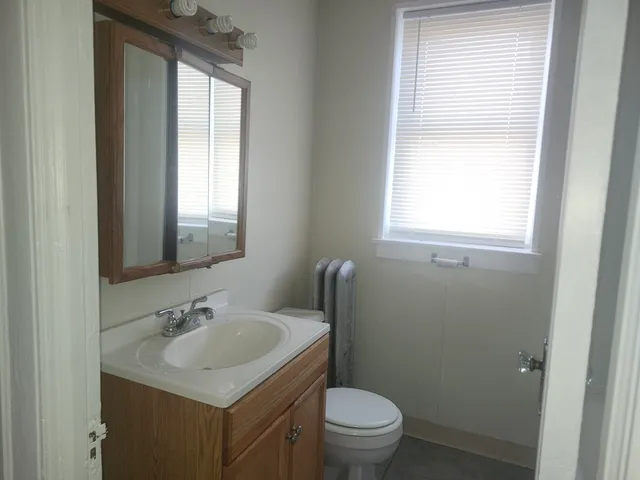 $1,095 | 10812 South King Drive, Unit 2W, Chicago, IL 60628