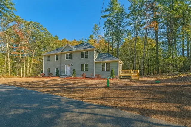 $679,900 | 4 Sheldon Road, Derry, NH 03038