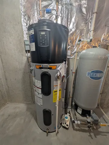 $679,900 | 4 Sheldon Road, Derry, NH 03038