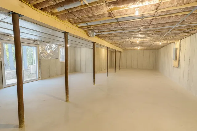 $679,900 | 4 Sheldon Road, Derry, NH 03038