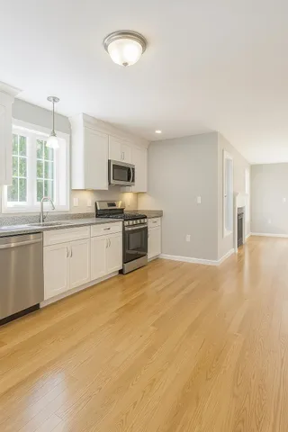 $679,900 | 4 Sheldon Road, Derry, NH 03038