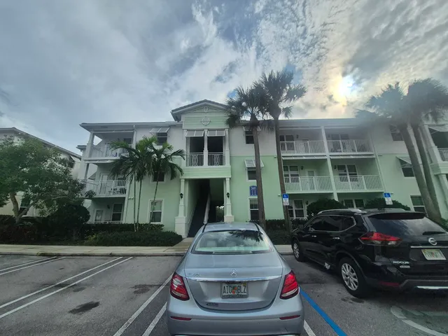 $2,150 | 3603 High Ridge Road, Unit 205, Boynton Beach, FL 33426