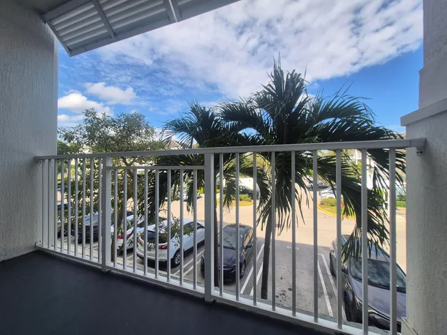 $2,150 | 3603 High Ridge Road, Unit 205, Boynton Beach, FL 33426