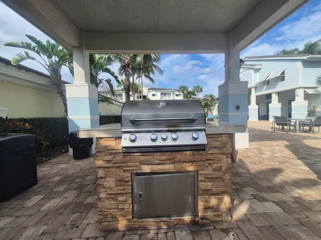 $2,150 | 3603 High Ridge Road, Unit 205, Boynton Beach, FL 33426