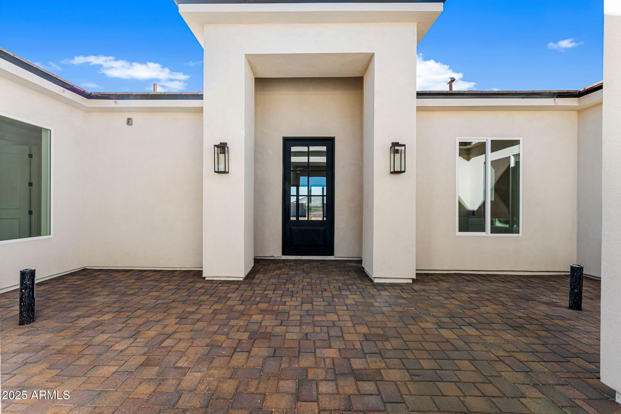 1897 West Long Rifle Road Phoenix, AZ 85086 - Photo 3 of 30 Courtyard
