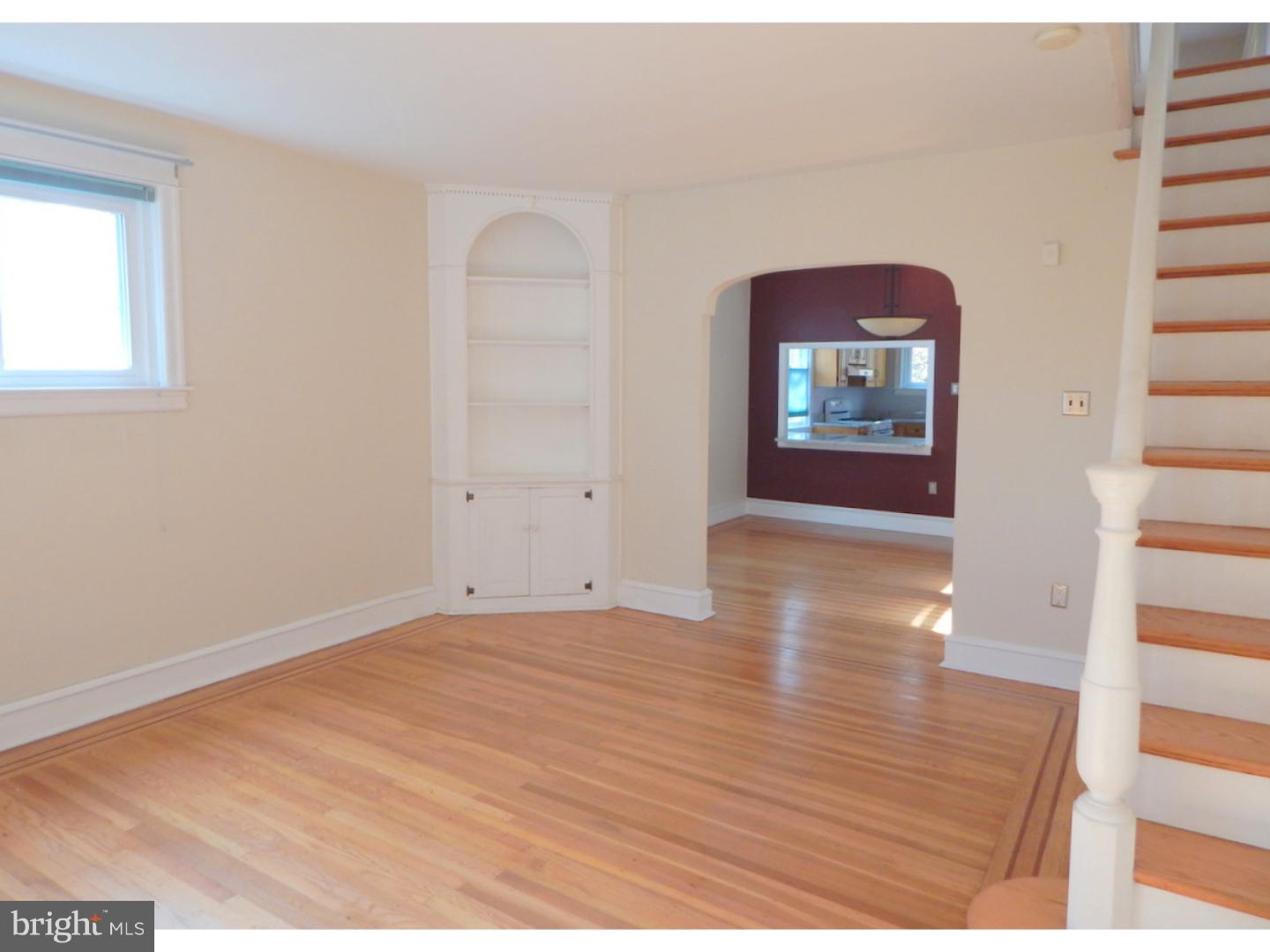 7450 Devon Street Philadelphia, PA 19119 - Photo 6 of 23 Living Room