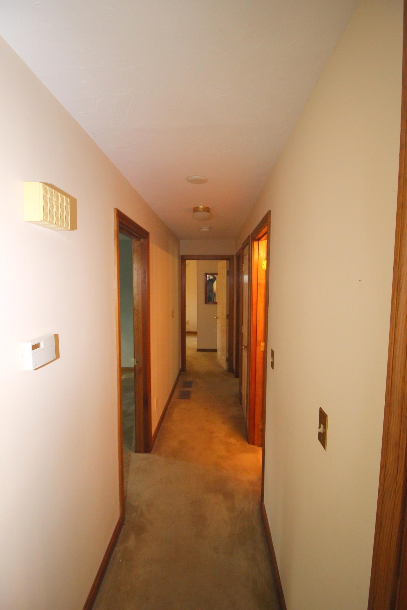 113 Cap'n Jac's Road Centerville, MA 02632 - Photo 11 of 36 hallway