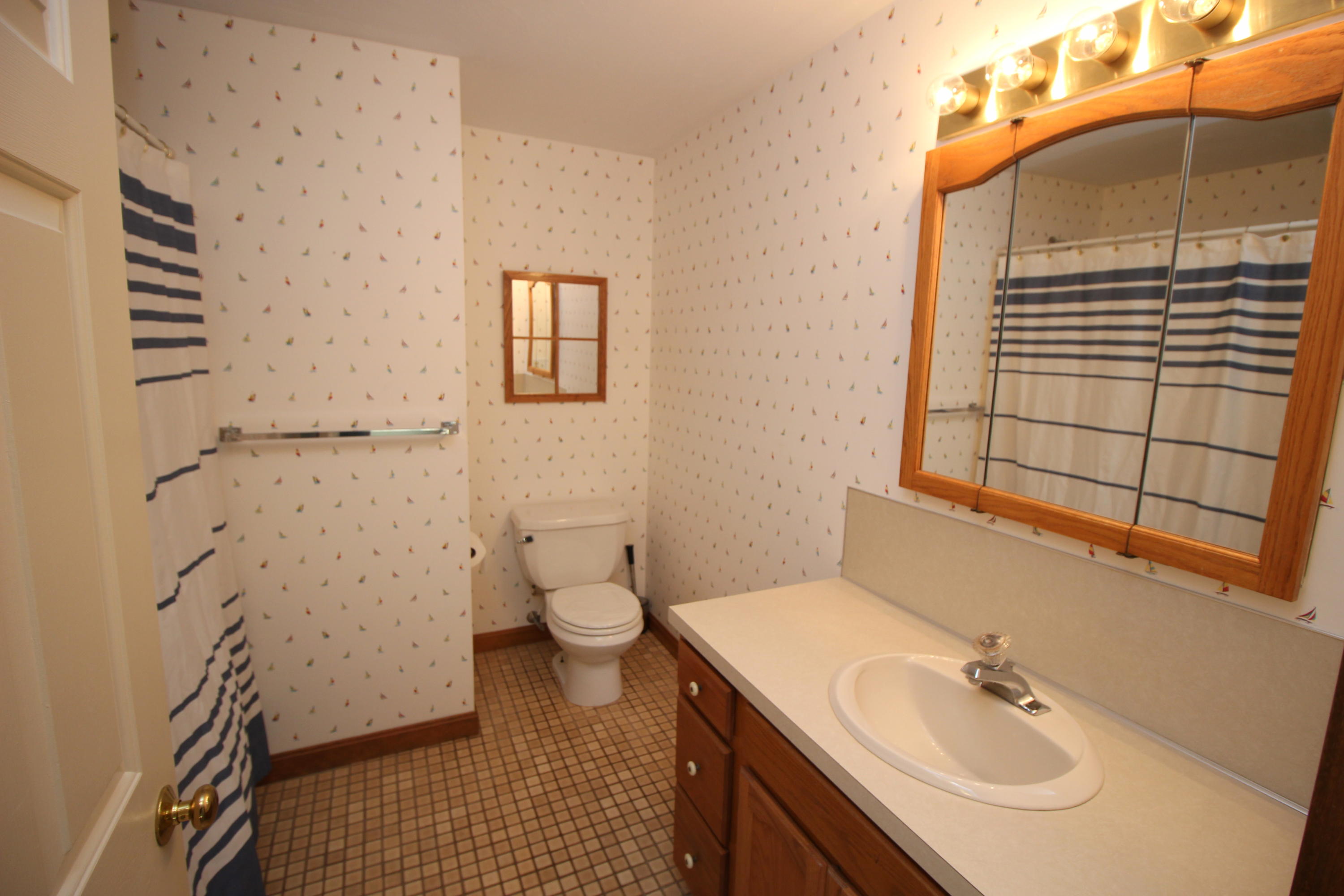 113 Cap'n Jac's Road Centerville, MA 02632 - Photo 17 of 36 hall bath