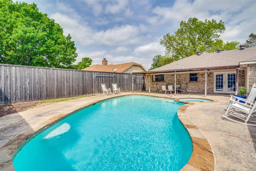 7706 Swiss Way Rowlett, TX 75089 - Photo 20 of 21 Large fence providing a true private backyard oasis.