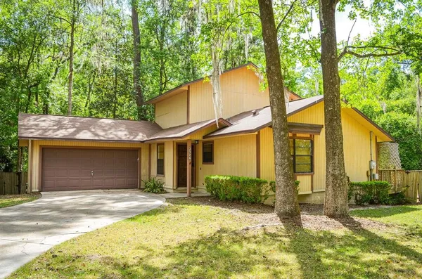 $2,200 | 3526 Northwest 53rd Terrace, Gainesville, FL 32606