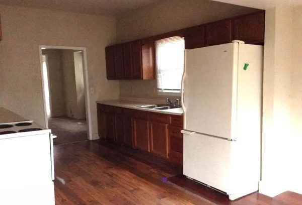 $64,900 | 701 West College Street, Carbondale, IL 62901