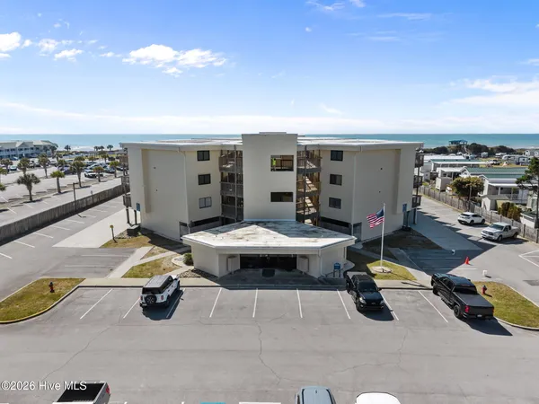 $285,000 | 9100 Reed Drive, Unit 4106, Emerald Isle, NC 28594