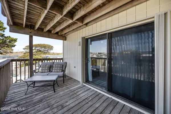 $285,000 | 9100 Reed Drive, Unit 4106, Emerald Isle, NC 28594