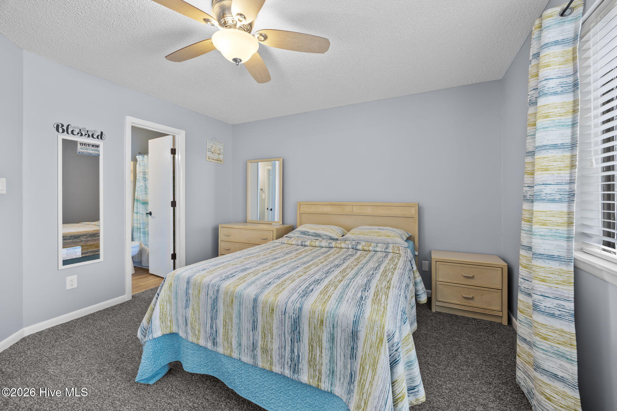 9100 Reed Drive, Unit 4106 Emerald Isle, NC 28594 - Photo 9 of 29 37-web-or-mls-IMG_8702