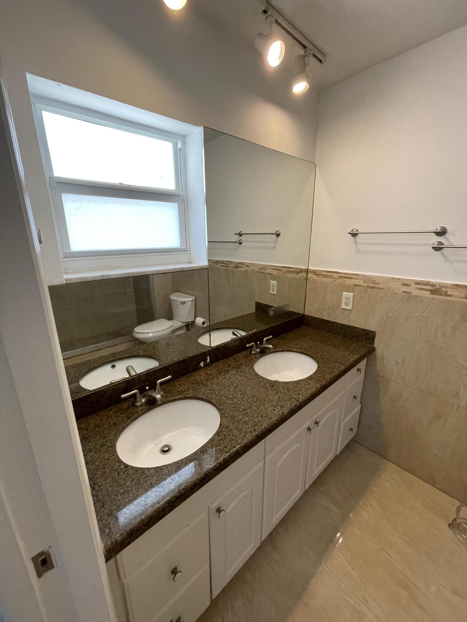 2267 Northeast 3rd Avenue Boca Raton, FL 33431 - Photo 8 of 12 Main Bathroom
