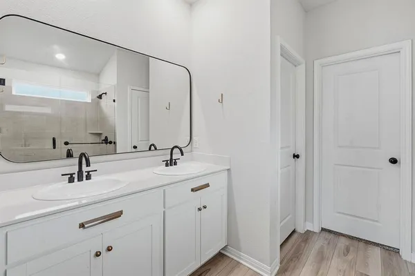 $2,300 | 2807 Rustic Hills Drive, Round Rock, TX 78665