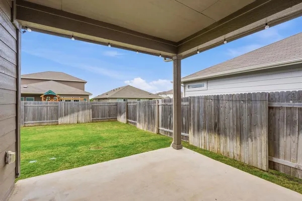 $2,300 | 2807 Rustic Hills Drive, Round Rock, TX 78665