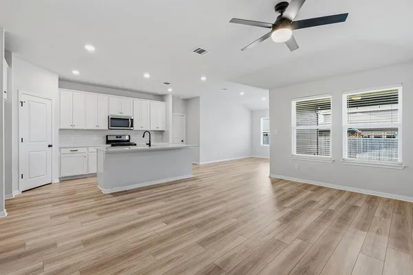 $2,300 | 2807 Rustic Hills Drive, Round Rock, TX 78665
