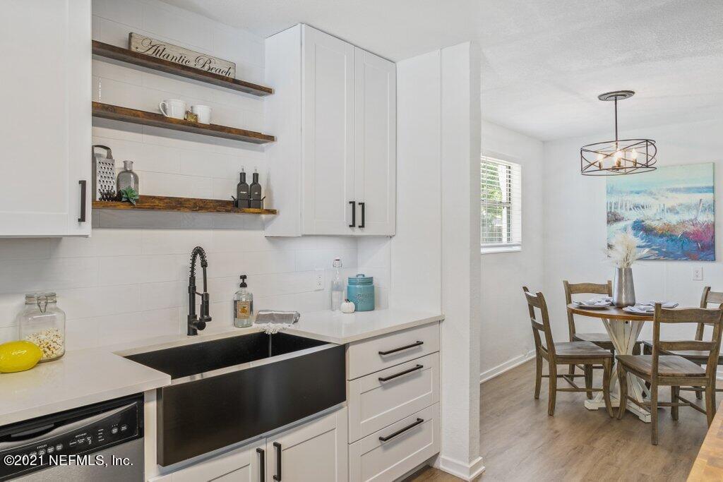 373 Sargo Road Atlantic Beach, FL 32233 - Photo 12 of 43 373 Sargo (15).jpg-SMALL