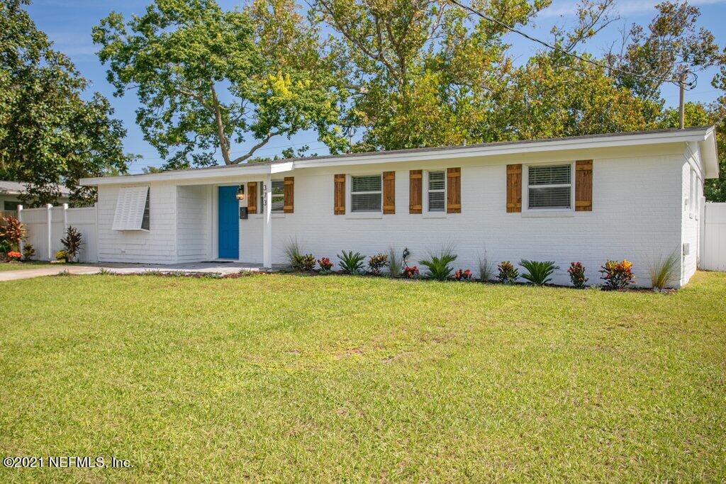 373 Sargo Road Atlantic Beach, FL 32233 - Photo 3 of 43 373 Sargo (5).jpg-SMALL