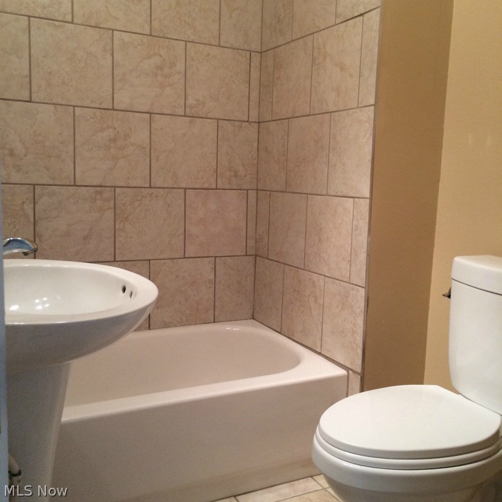 1004 Independence Avenue Akron, OH 44310 - Photo 13 of 23 Gallery Image 13