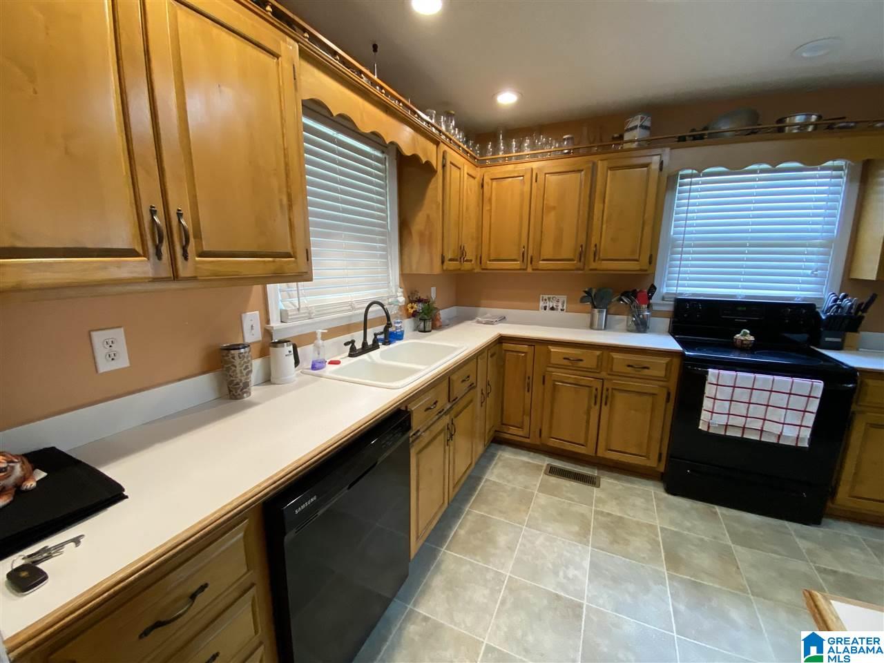 4739 South Shades Crest Road Bessemer, AL 35022 - Photo 9 of 29