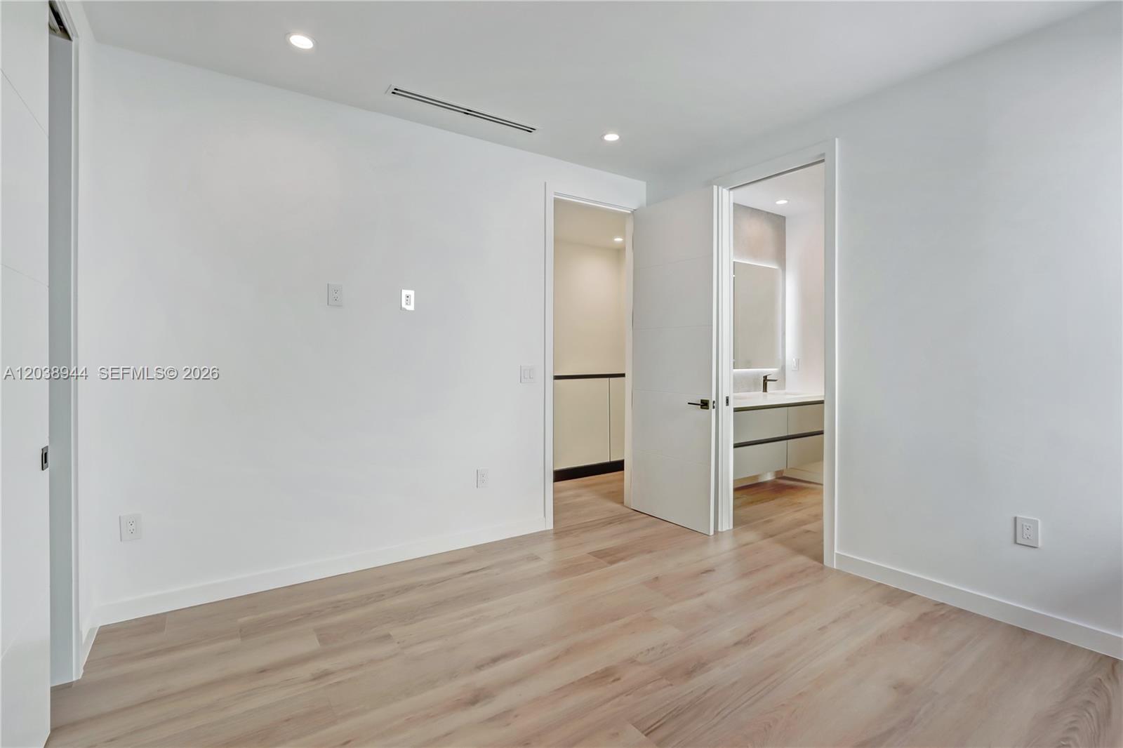3086 Indiana Street Miami, FL 33133 - Photo 19 of 26