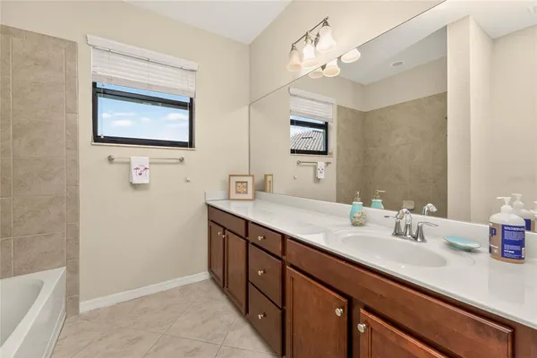 $280,000 | 20133 Lagente Circle, Venice, FL 34293