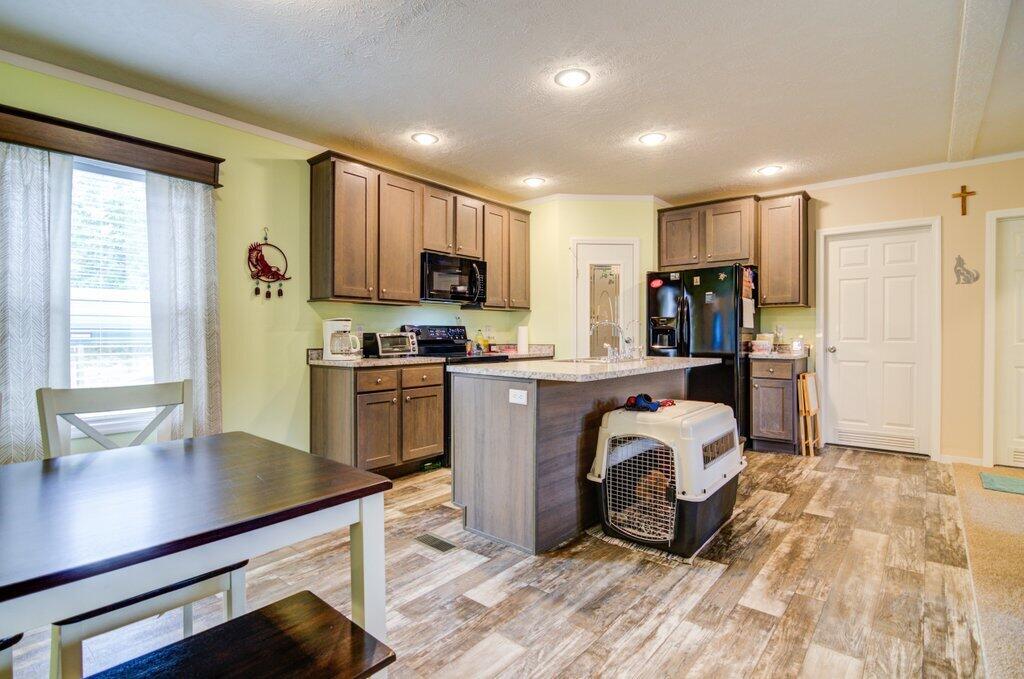 1763 Pendleton Road Thaxton, VA 24174 - Photo 6 of 35 1763 Pendleton Rd_05.jpg-SMALL