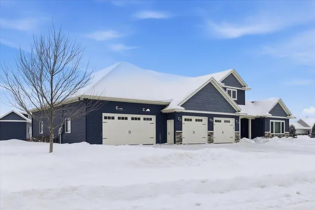 $675,000 | 2035 Sandstone Loop North, Sartell, MN 56377