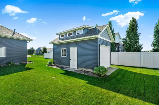 $675,000 | 2035 Sandstone Loop North, Sartell, MN 56377