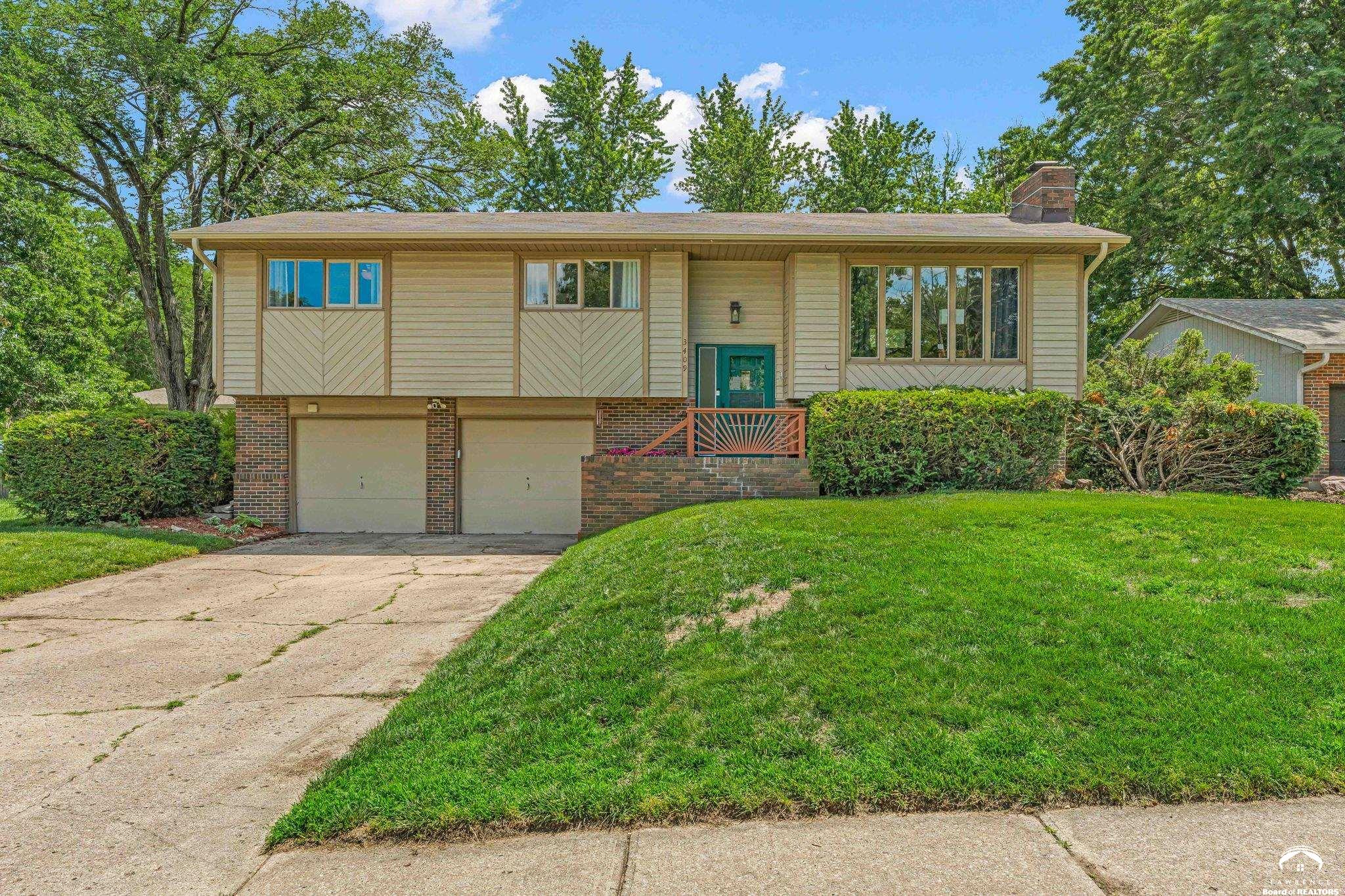 3409 Trail Road Lawrence, KS 66049 - Photo 2 of 39