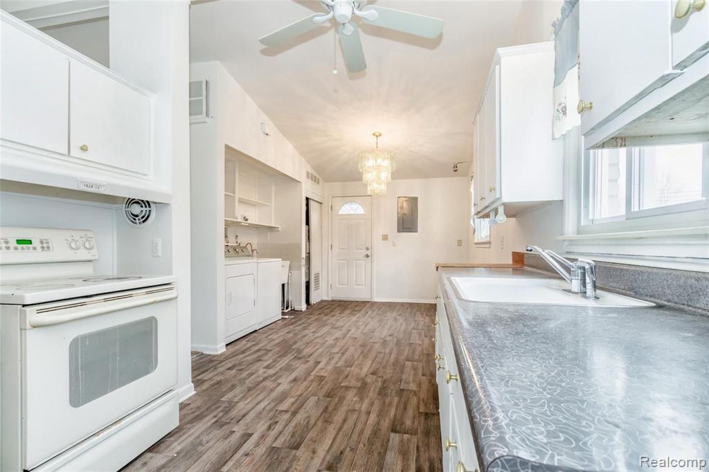 5109 South Gulley Road Dearborn Heights, MI 48125 - Photo 10 of 22