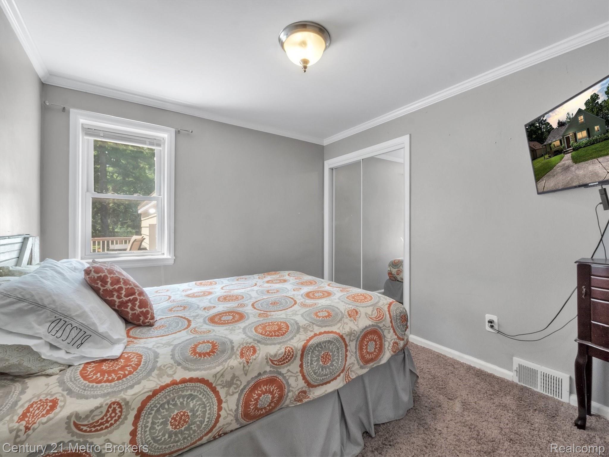 4421 North Center Road Flint, MI 48506 - Photo 19 of 39 19-4421 North Center-Windowstill Real Estate Photography-19.jpg