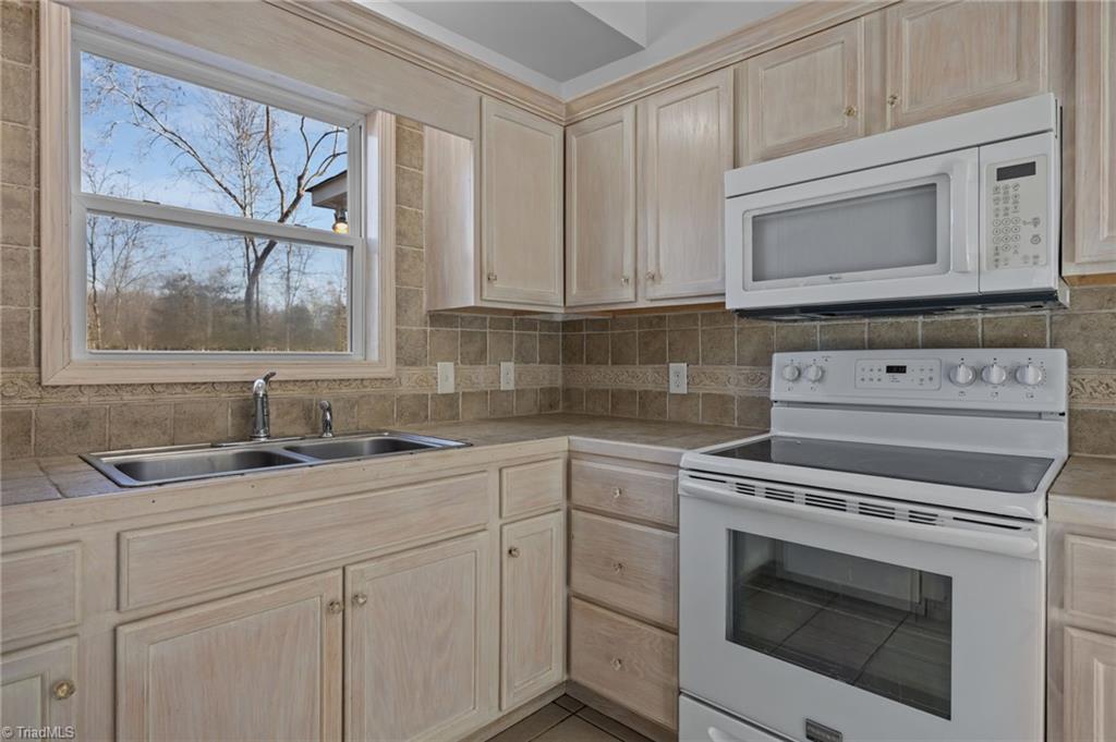 752 Conrad Hill Mine Road Lexington, NC 27292 - Photo 13 of 42