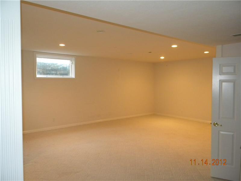 12265 Wayside Road Indianapolis, IN 46256 - Photo 12 of 14 Gallery Image 12