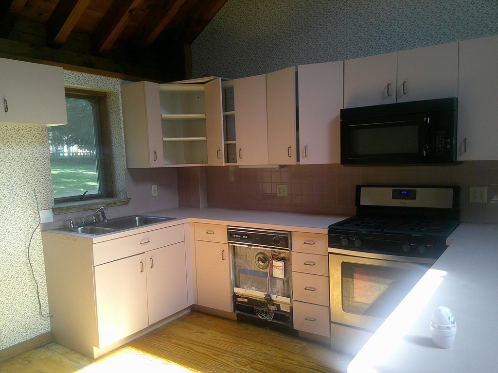 21 Appomattox Road Ipswich, MA 01938 - Photo 11 of 26