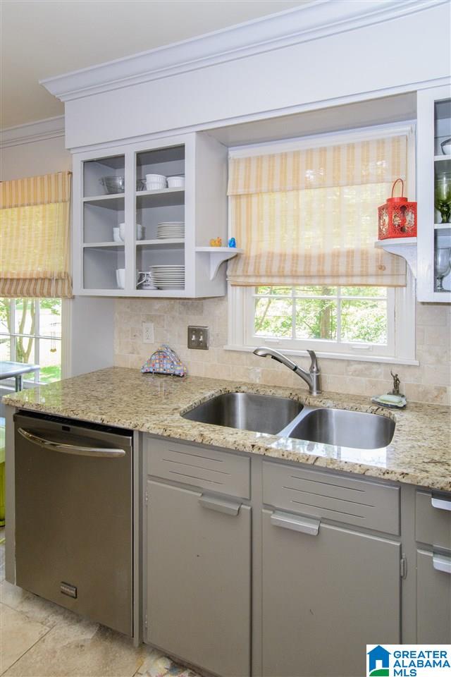 334 Lathrop Avenue Birmingham, AL 35209 - Photo 14 of 31