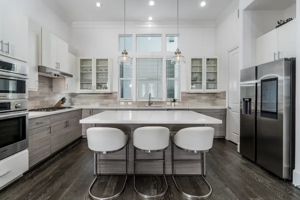 $3,000 | 2312 Hutchins Street, Houston, TX 77004