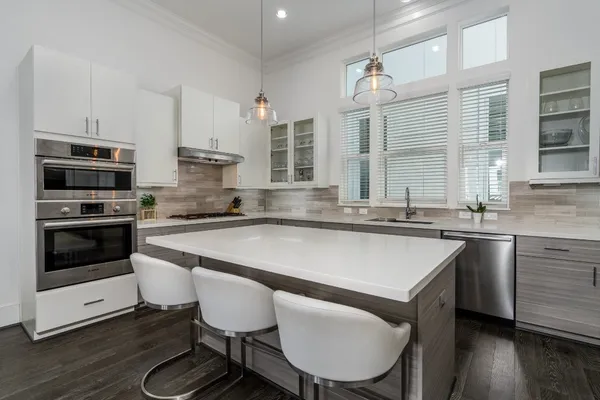 $3,000 | 2312 Hutchins Street, Houston, TX 77004