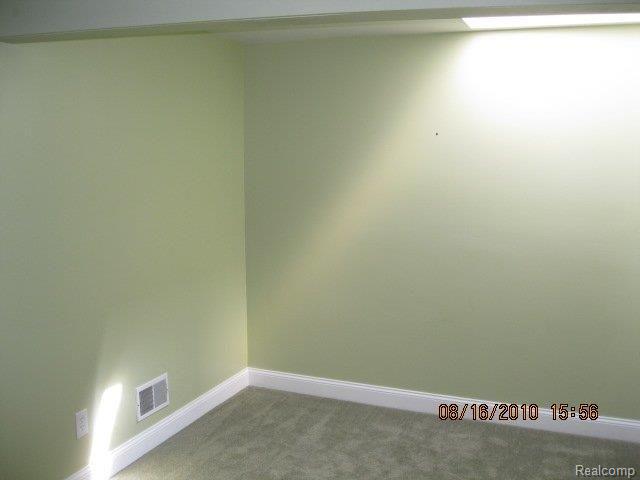 597 Dakota Court Rochester, MI 48307 - Photo 16 of 16 IMG_0232