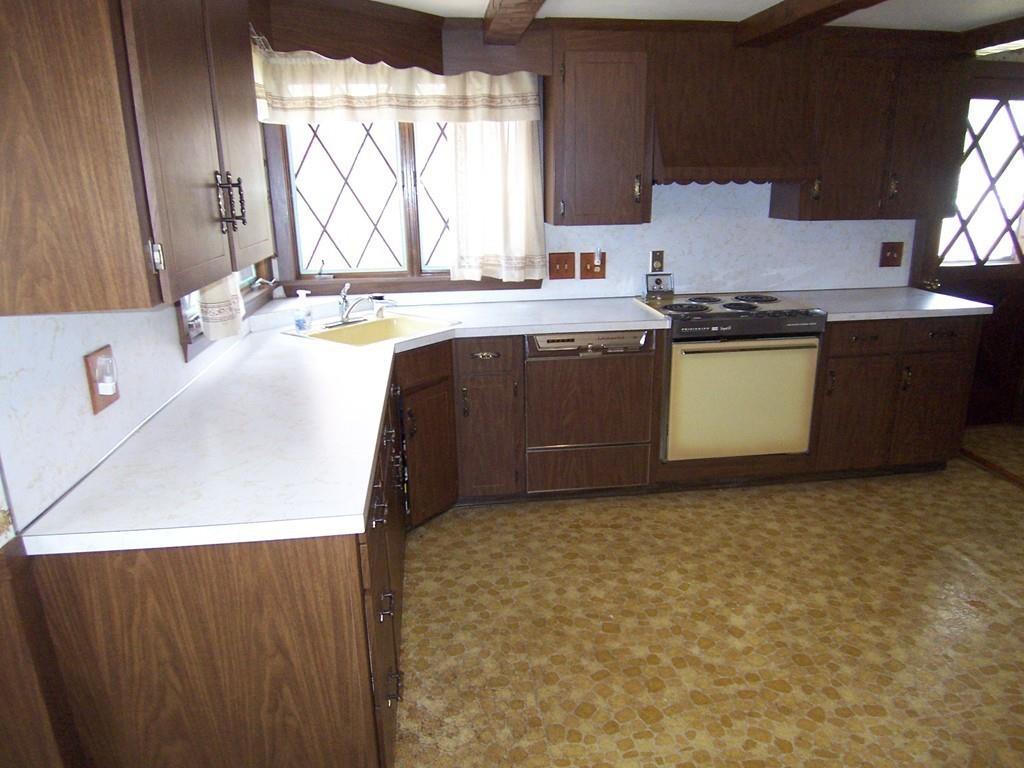 19 Sunset Road Braintree, MA 02184 - Photo 4 of 11 Gallery Image 4